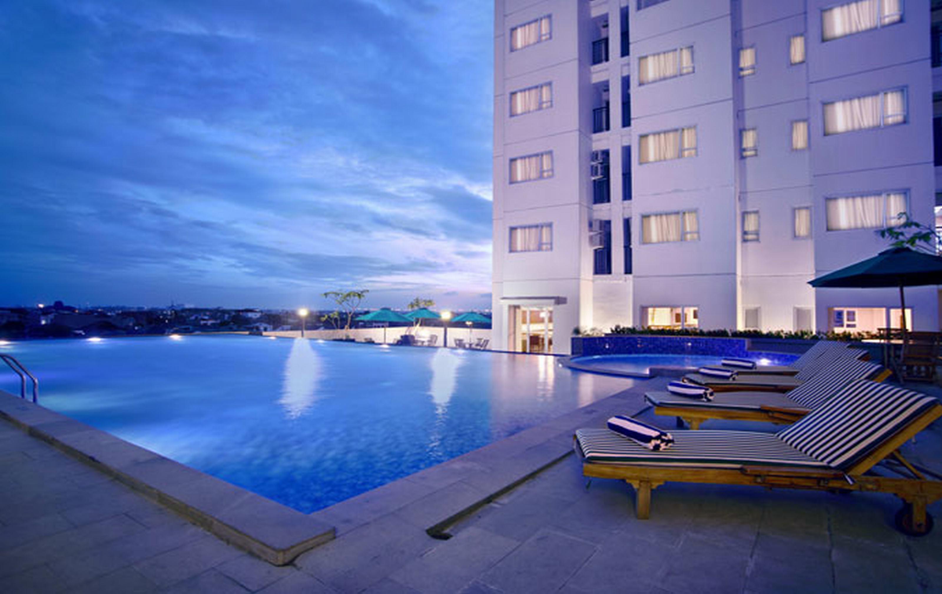 ASTON Pluit Hotel&Residence Jakarta Buitenkant foto