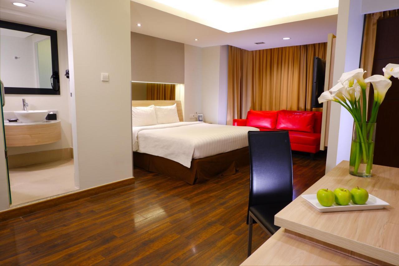 ASTON Pluit Hotel&Residence Jakarta Buitenkant foto