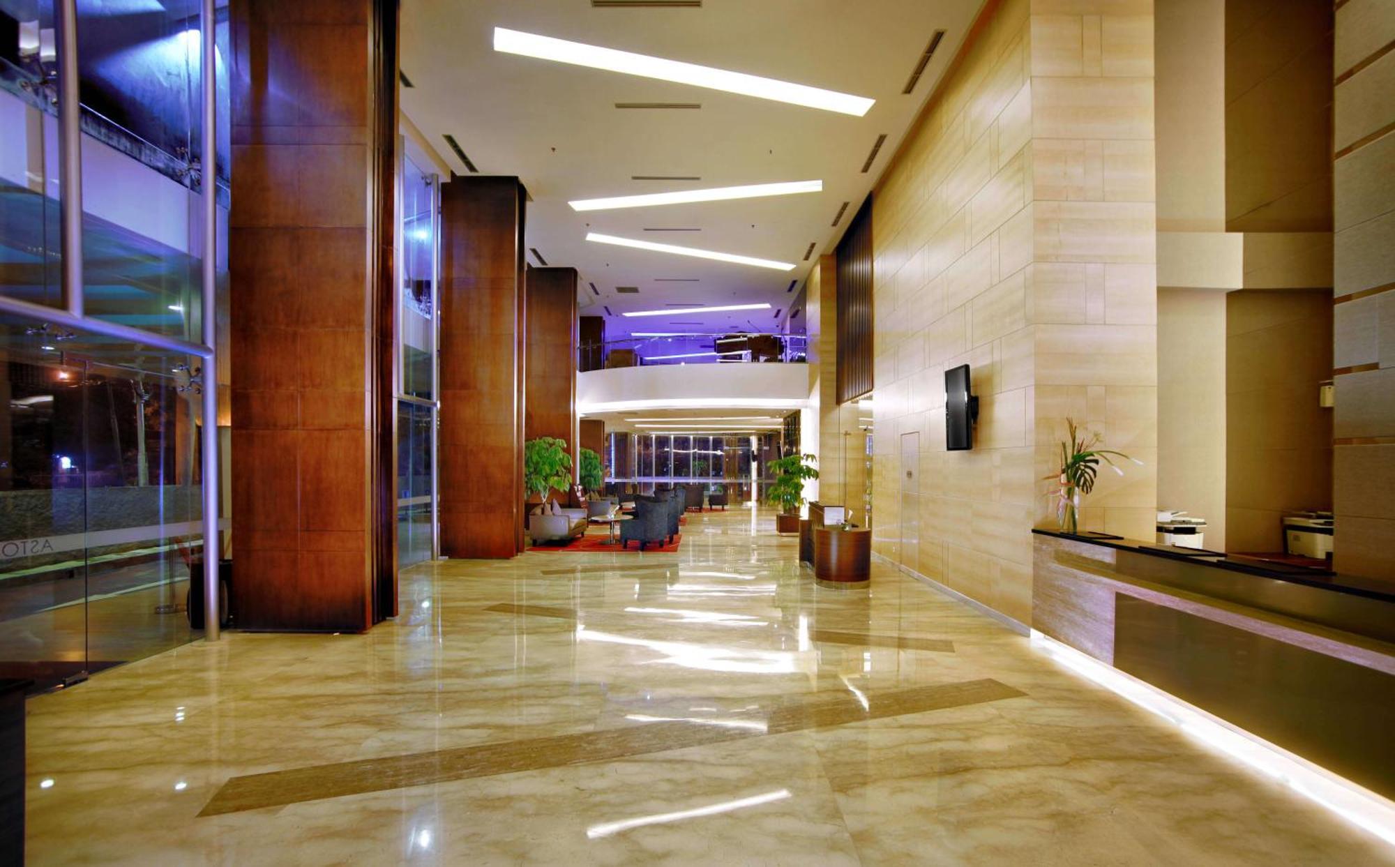 ASTON Pluit Hotel&Residence Jakarta Buitenkant foto